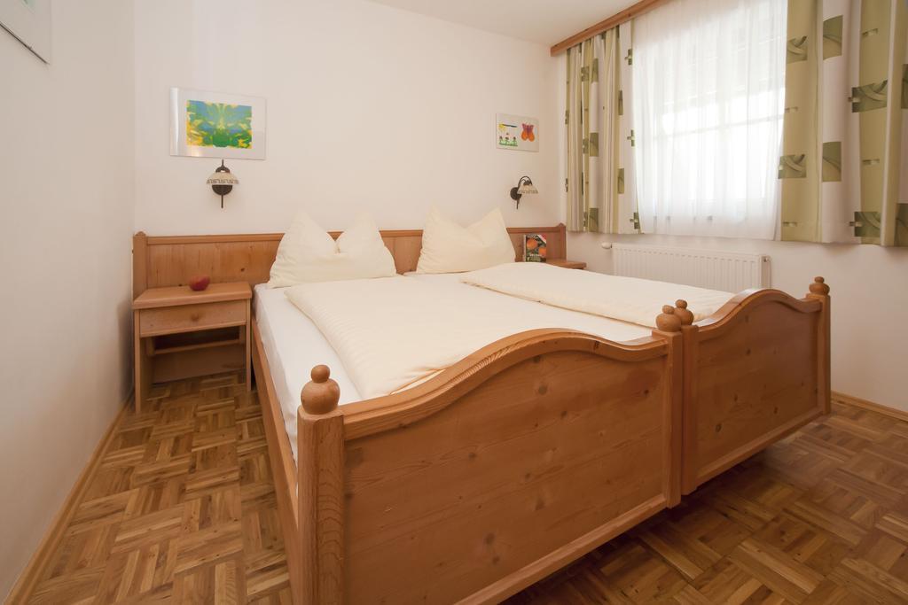 Bauernhof Liendl Villa Keutschach am See Room photo